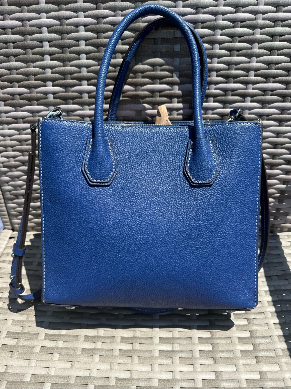 Michael Kors Mercer Medium Accordion Striped Tote Bag📝 - Picture 5 of 9